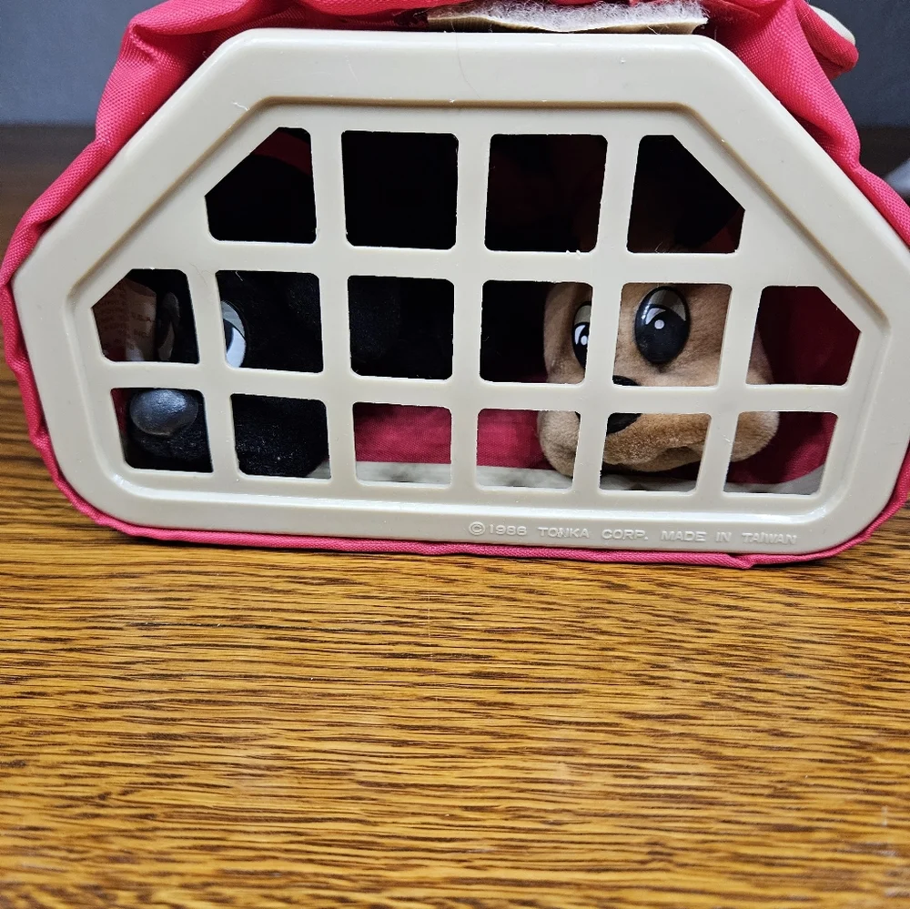 Tonka Pound Puppy Case With Puppies 1986 - Picture 13 of 13